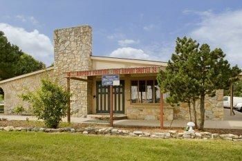 Alma Comfortable Inn Exterior photo
